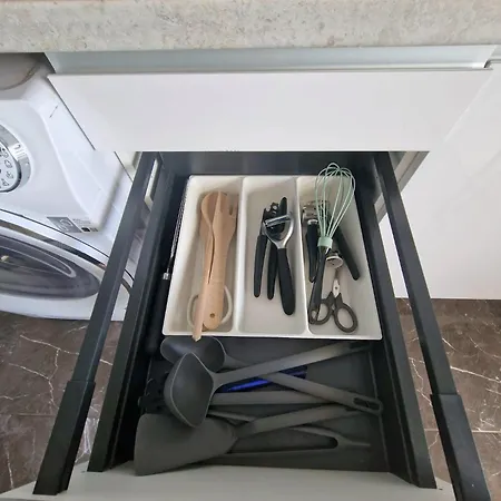 Vilanova, T0 - Modern Flat At Oura On The Strip With Balcony With View To The Pool, Pool Access, Lift And Air Conditioning Албуфейра