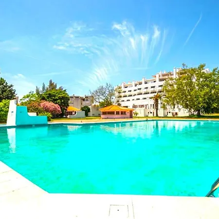 Lejlighed Vilanova, T0 - Modern Flat At Oura On The Strip With Balcony With View To The Pool, Pool Access, Lift And Air Conditioning