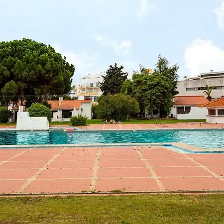 Vilanova, T0 - Modern Flat At Oura On The Strip With Balcony With View To The Pool, Pool Access, Lift And Air Conditioning Lejlighed *