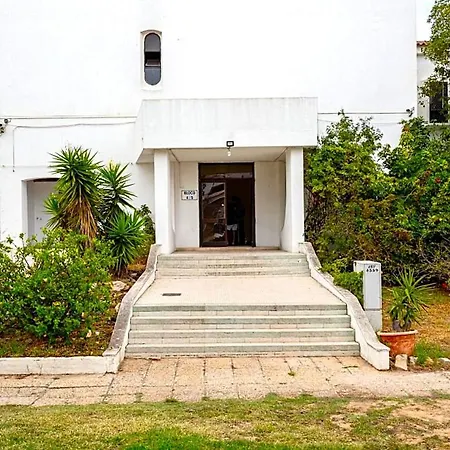 Vilanova, T0 - Modern Flat At Oura On The Strip With Balcony With View To The Pool, Pool Access, Lift And Air Conditioning Lejlighed Albufeira