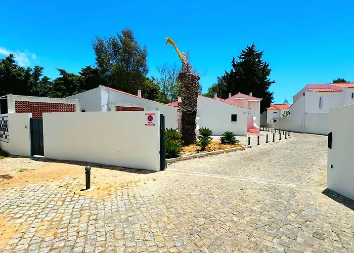 Vilanova, T0 - Modern Flat At Oura On The Strip With Balcony With View To The Pool, Pool Access, Lift And Air Conditioning Apartman Albufeira